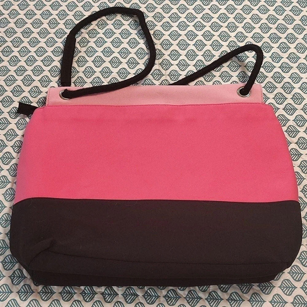 Victoria Secret Women's Thermal Beach Bag Neoprene Pink Black with Zip Top